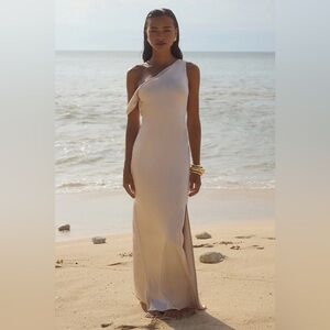 NEW WITH TAGS Runaway the Label Gia Maxi Dress